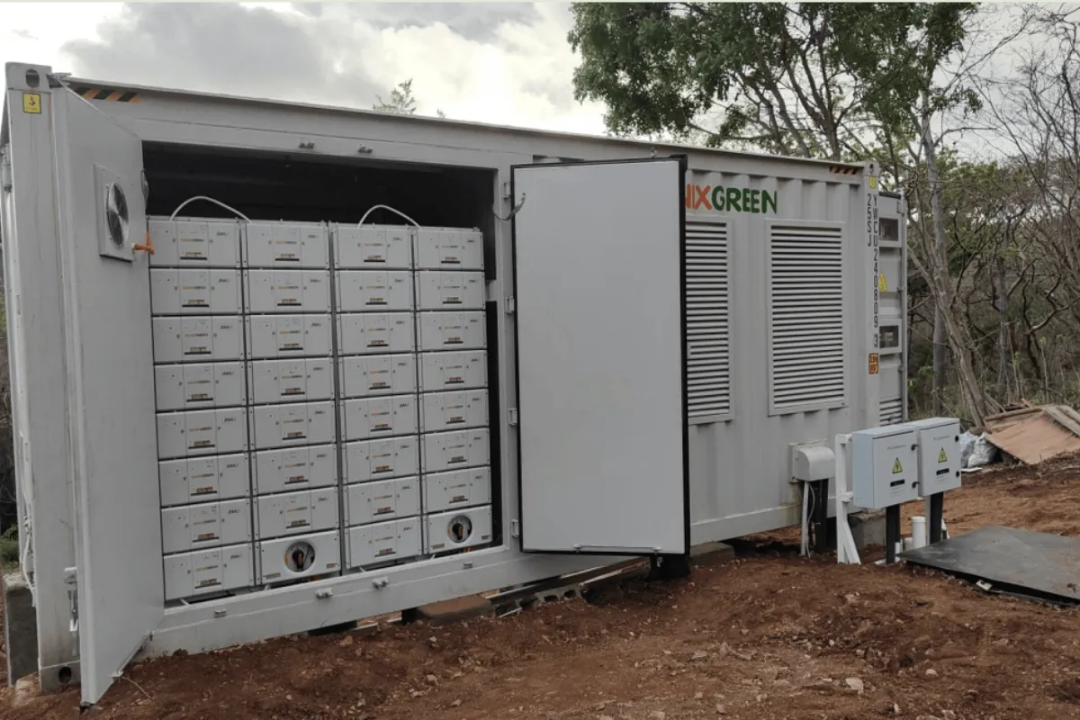 s4-01-ecuador-school-hotel-860kwh