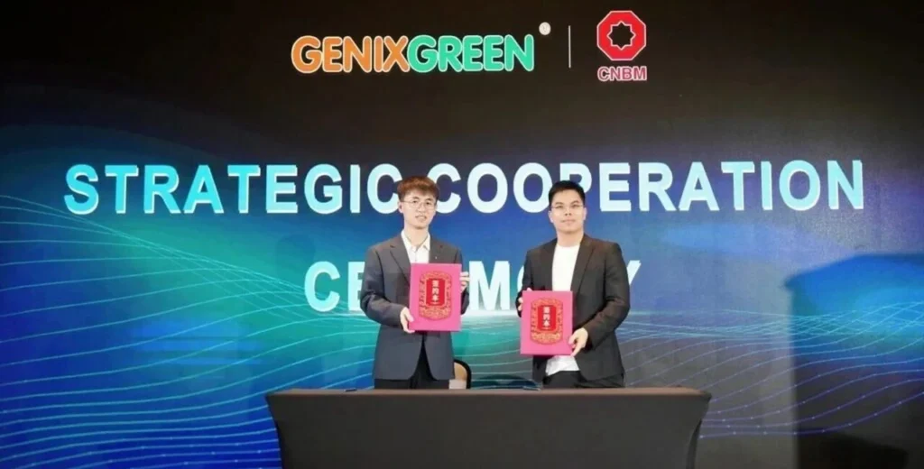 Представники GENIXGREEN і CNBM на церемонії підписання угоди про стратегічну співпрацю в Йоганнесбурзі.